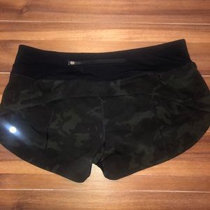 Lululemon Camouflage Speed-Ups